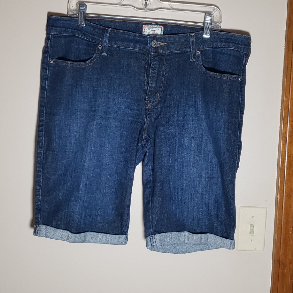 Levi's 545 Bermuda Women's Shorts Sz 14 - Picture 2 of 5